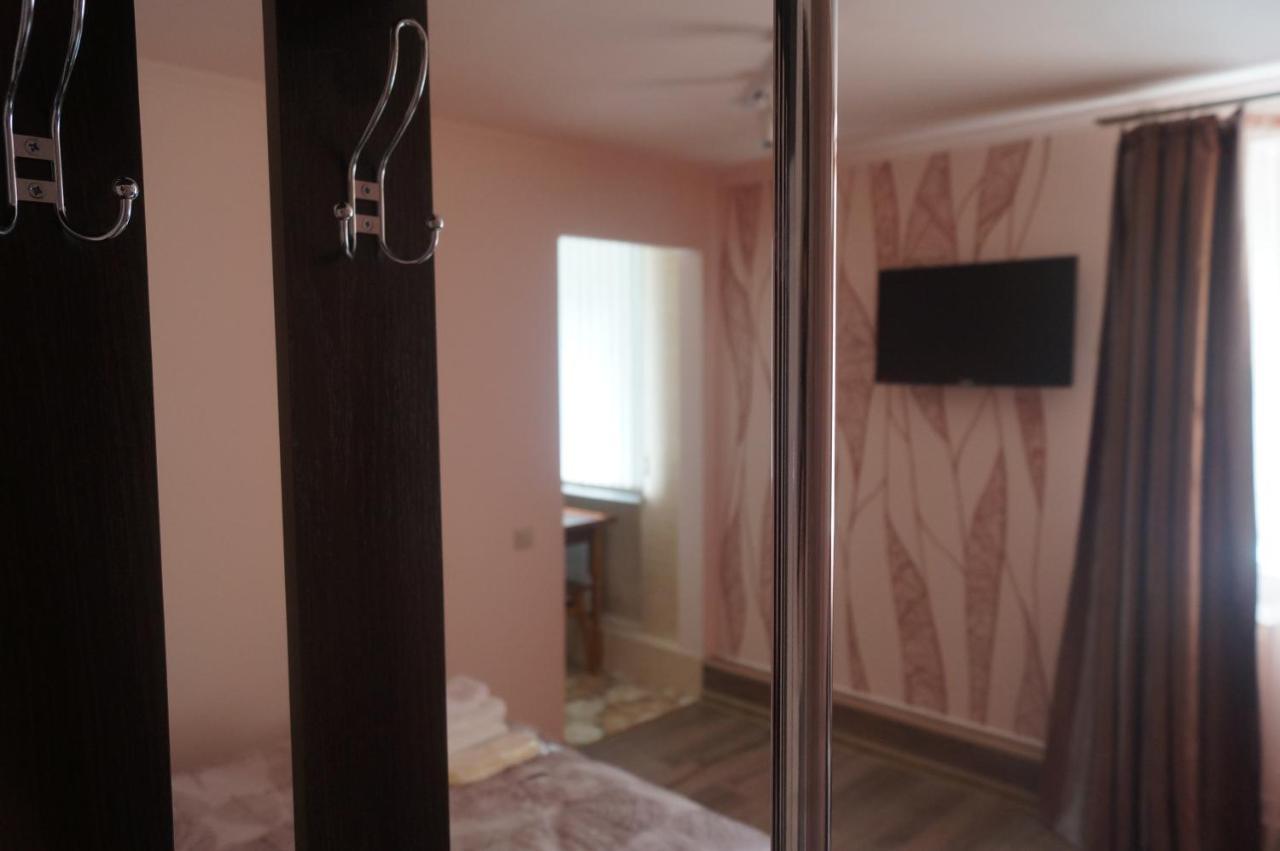 Rest Time Apartments Odessa Exterior foto