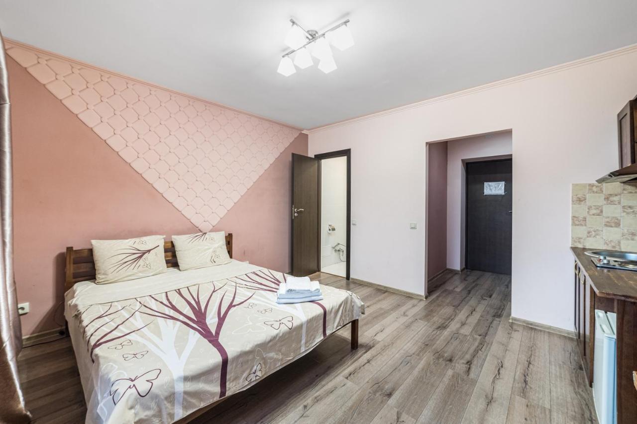 Rest Time Apartments Odessa Exterior foto